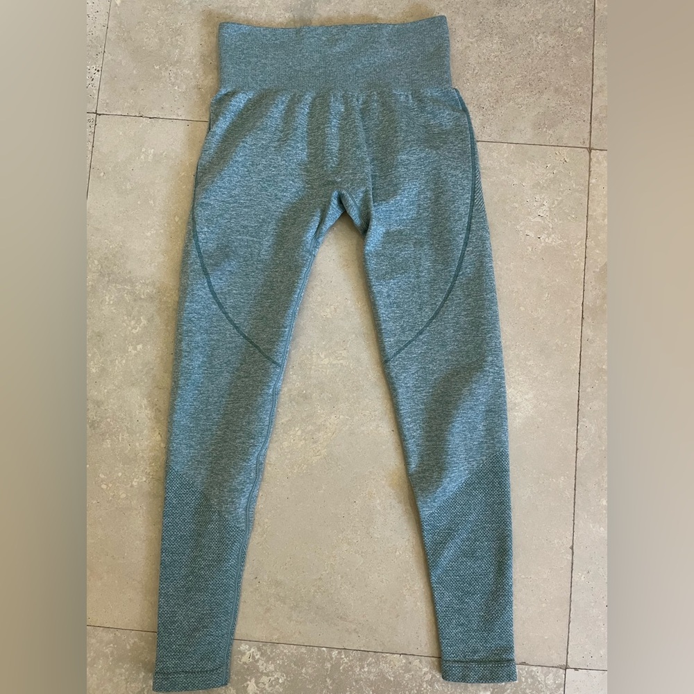 Acta Seamless Leggings in Ocean - Size Small